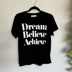 EUC Women’s graphic t-shirt